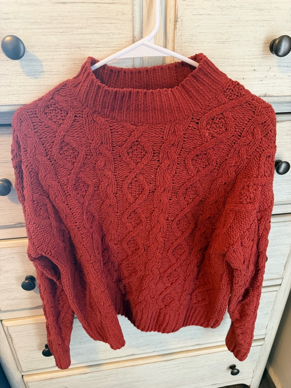 Women's Cable Knit Sweater - Rust